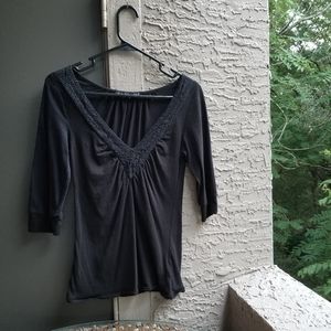 Black Ruby Sky V-neck Shirt